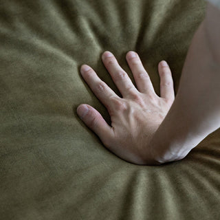 程よい弾力と硬さのバランスがとれた心地良い座り