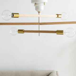 長さの違う3本のアームを回転させて、自由なスタイリングをお楽しみいただけます。