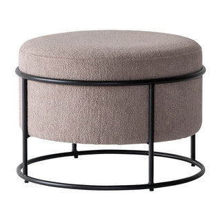 ミッドセンチュリーデザインの雰囲気漂うスツール。