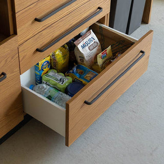 ゆっくり静かに閉まるソフトクローズ引出し。