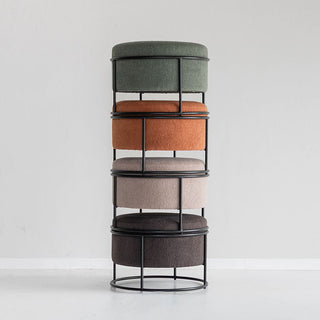 使わないときや掃除の際などは重ねておけば場所をとりません。