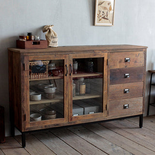 見せる・隠す収納ができ、棚と引き出しで収納を分けられます。