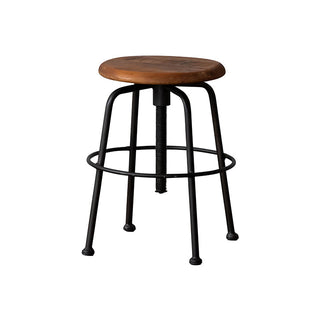 1台で何役もこなしてくれる使い勝手の良いスツールです。