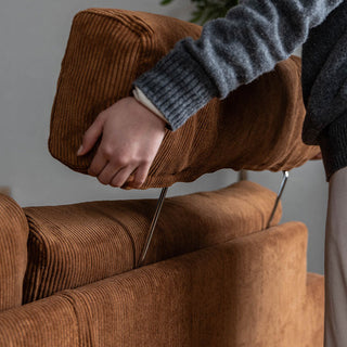 ヘッドレストは取り外し可能