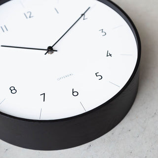 シンプルで見やすい文字盤