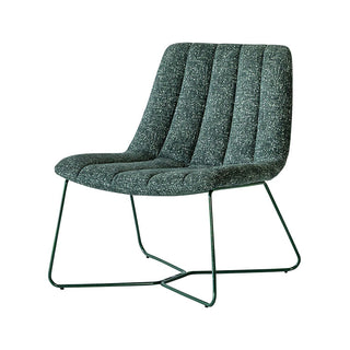 ミニマルなデザインとレトロポップなカラーのラウンジチェア