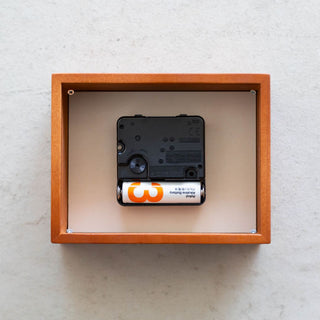 単三電池が１本付属します。