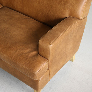 上質な厚革の風合いをリアルに表現した「スーパーレザーテックス（SLT）」。