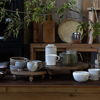 左：ウララ 右：サララ