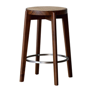 藤張りのシンプルなスツール。