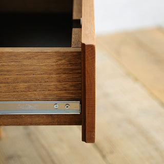 強化ガラスにモザイク加工を施してます