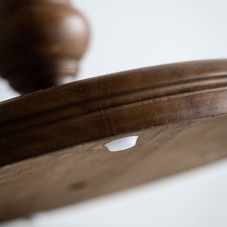 傷を防ぐ脚キャップ付き。