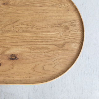 優しい風合いのオーク材。