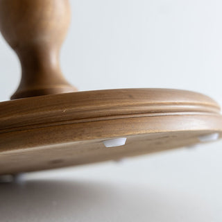 傷を防ぐ脚キャップ付き。