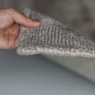 密度が高く、底付き感を感じづらい厚み。