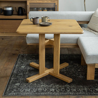 ハルヒ ダイニングテーブル